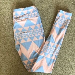 ⭐️SALE 2 for $5! Lularoe leggings